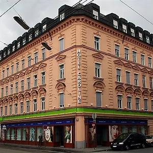 3* Hotel Caroline